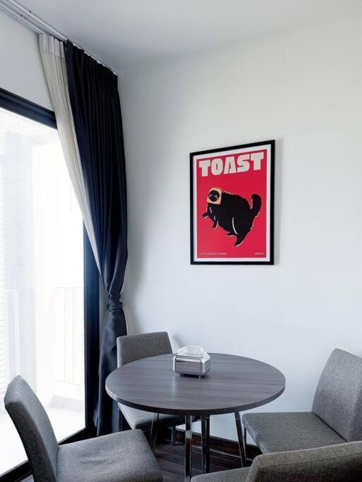 Hmj4 2br Stylish On 36th Floor Kkc Center *
