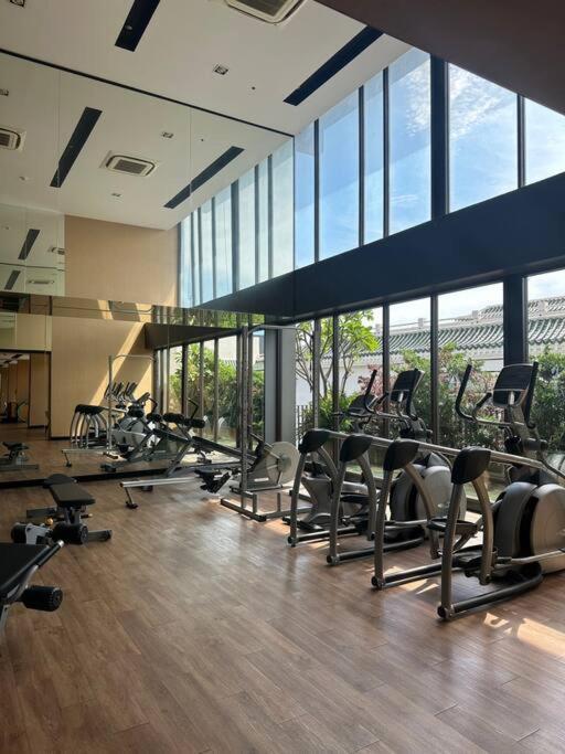 Apartment Hmj4 2br Stylish On 36th Floor Kkc Center *